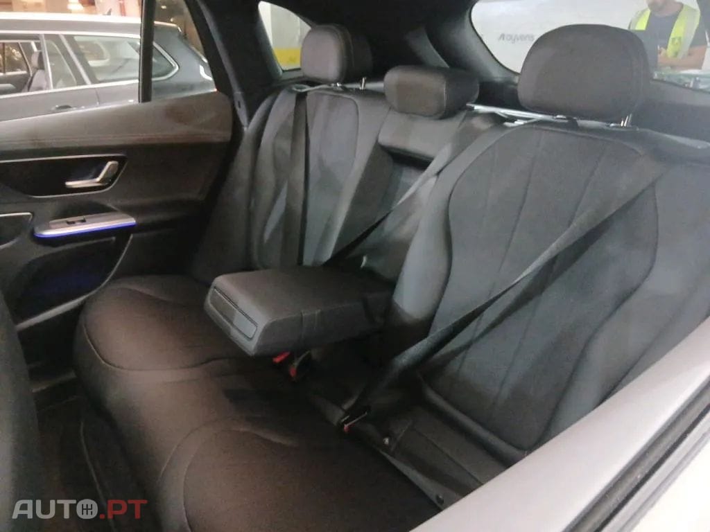 Mercedes-Benz EQE SUV 350+