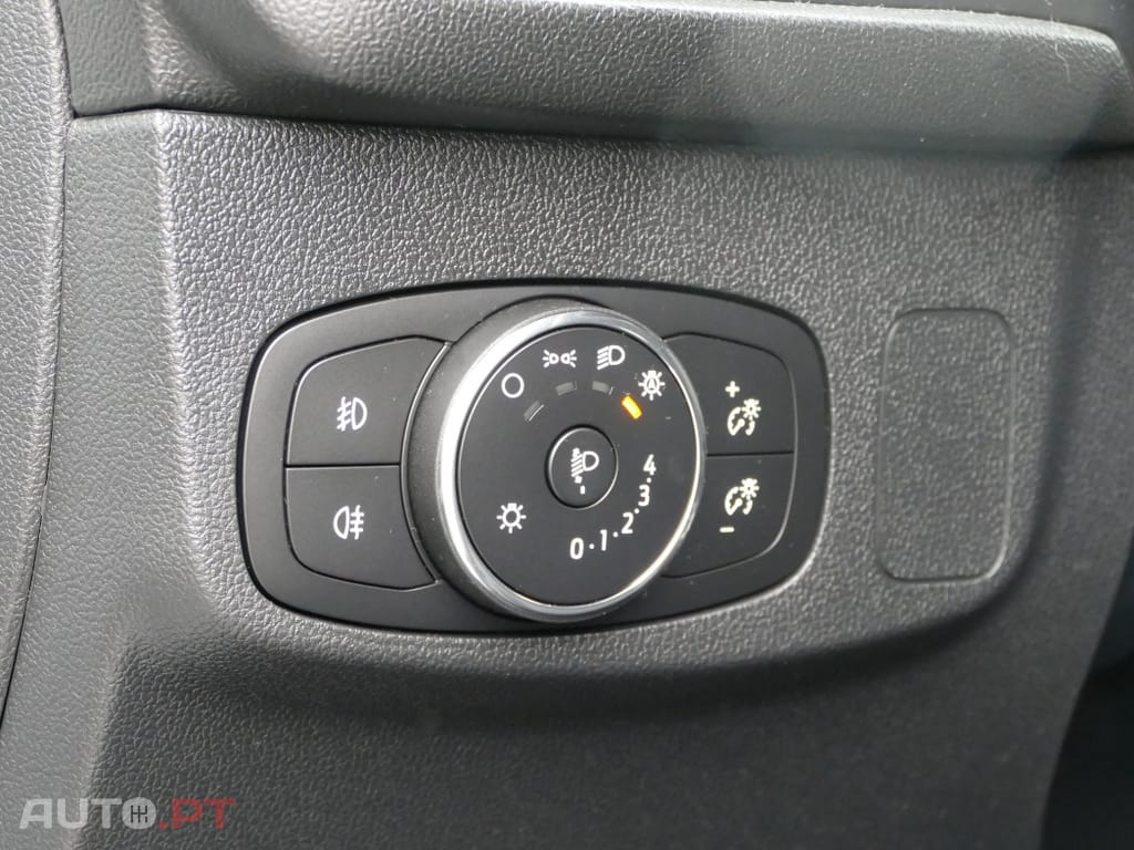Ford Focus 1.0 EcoBoost MHEV ST-Line X