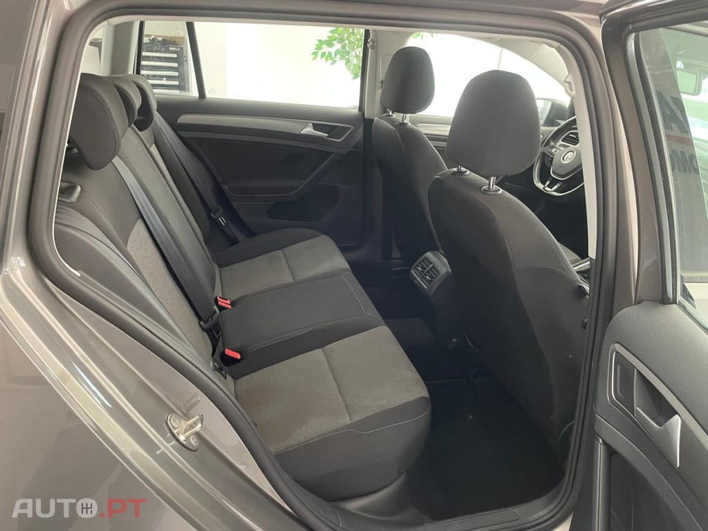 Volkswagen Golf Variant 1.6 TDi BlueMotion Confortline