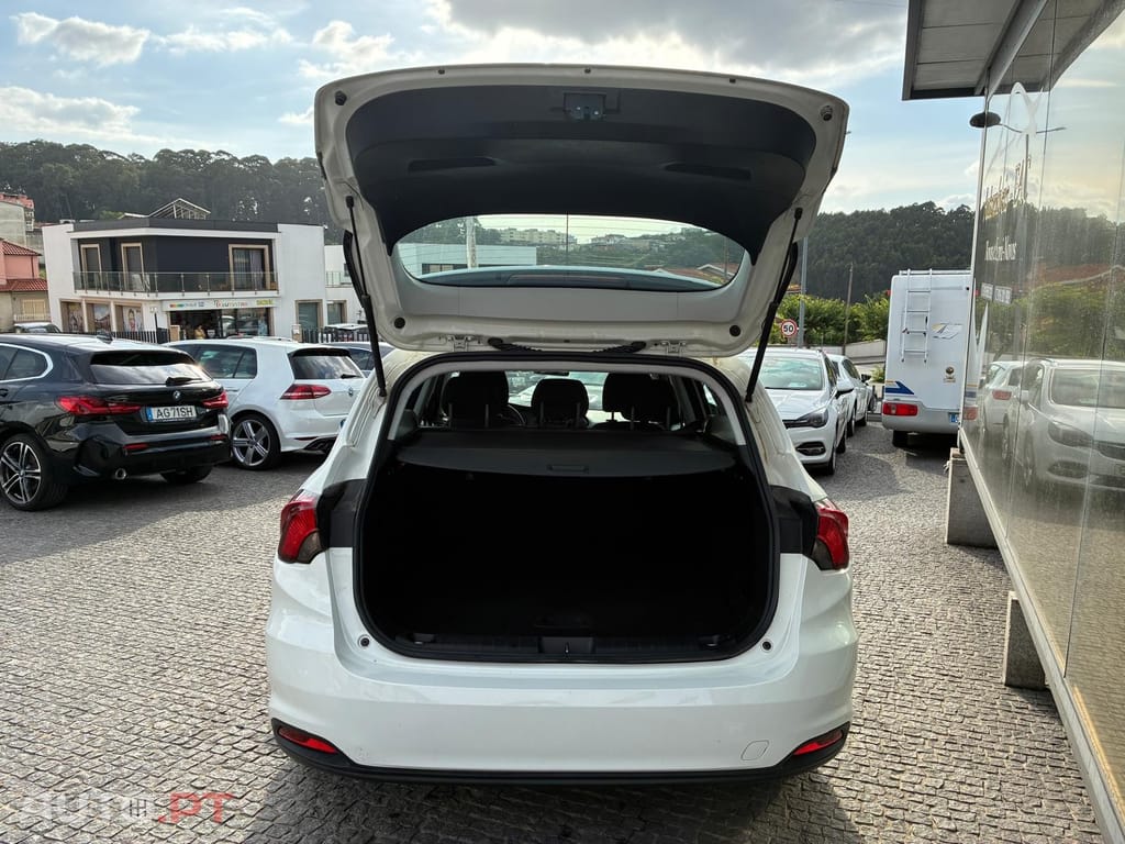 Fiat Tipo 1.3 M-Jet Easy