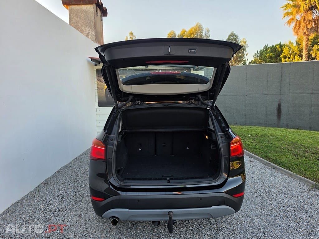 BMW X1 16 d sDrive Advantage — fotografia 5