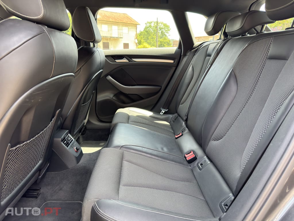 Audi A3 Sportback 1.6 TDi S-line