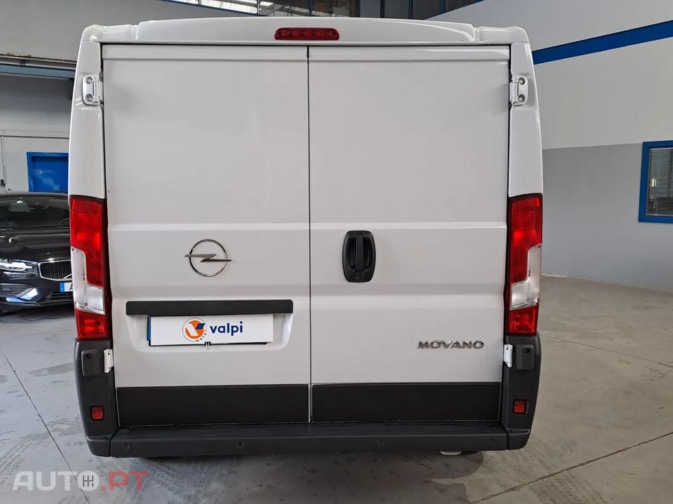 Opel Movano L2H1 3.5T 2.2 D 9 Lugares