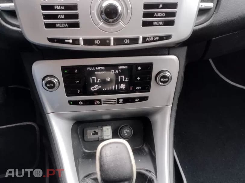 Lancia Delta 1.6 M-Jet Oro