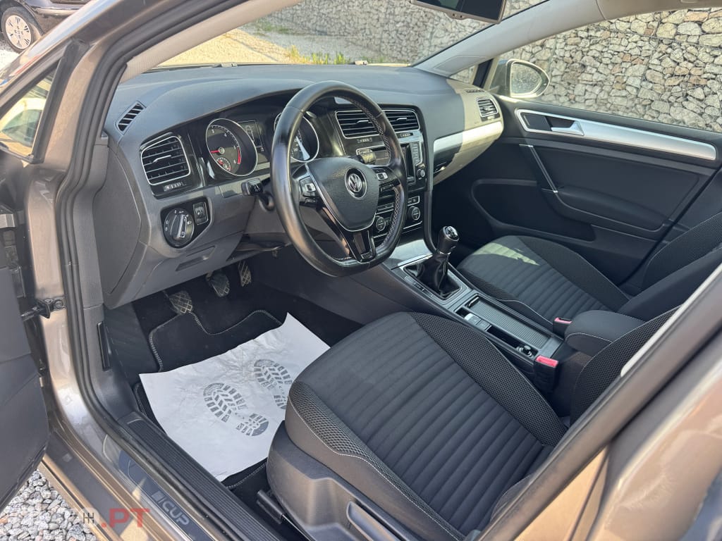 Volkswagen Golf 1.6 TDI BlueMotion Cup