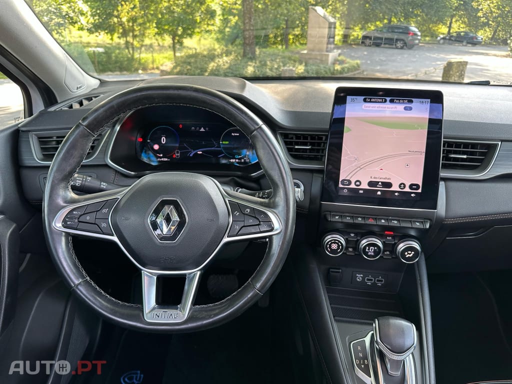 Renault Captur 1.6 E-Tech Plug-In Initiale Paris