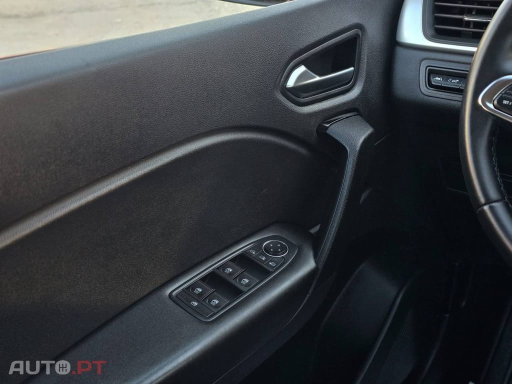 Renault Captur 1.0 TCe Exclusive