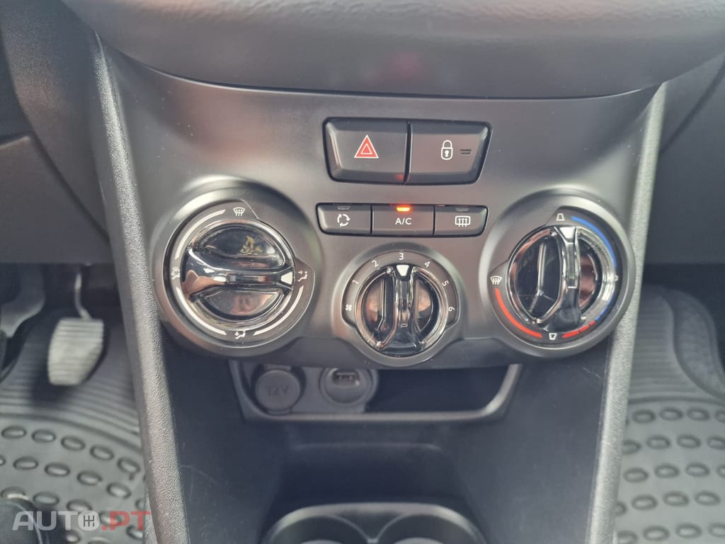 Peugeot 208 1.5 HDI STYLE