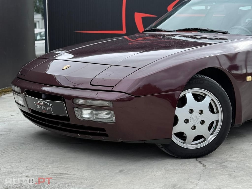 Porsche 944 Turbo