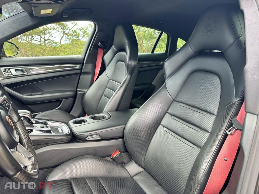 Porsche Panamera 4 S