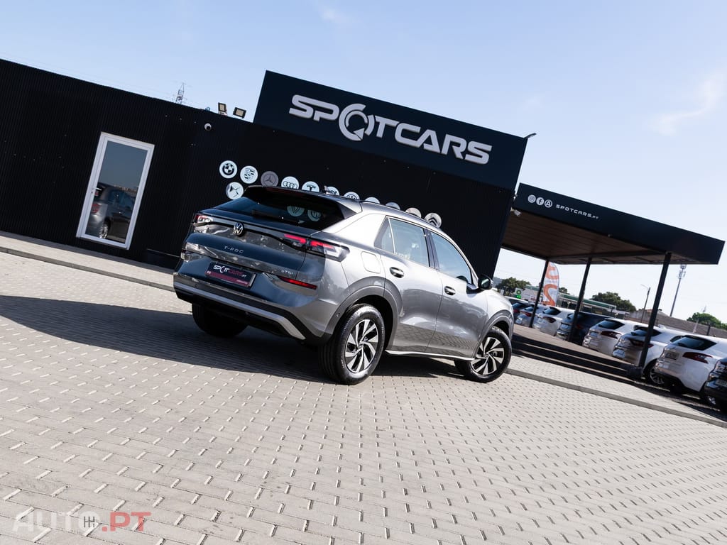Volkswagen T-Roc 1.5 eTSI Trend DSG