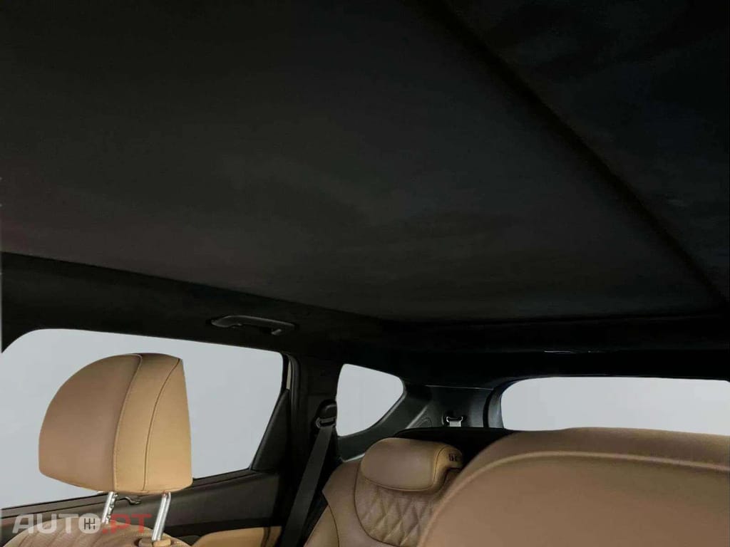 Hyundai Santa Fe Vanguard Luxury