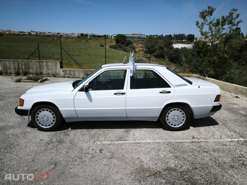 Mercedes-Benz 190 190 E 1.8