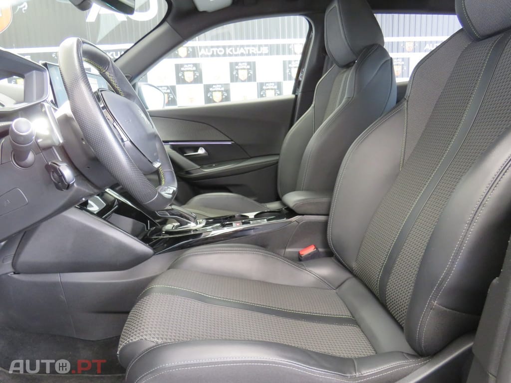 Peugeot 2008 1.5 BlueHDi GT EAT8