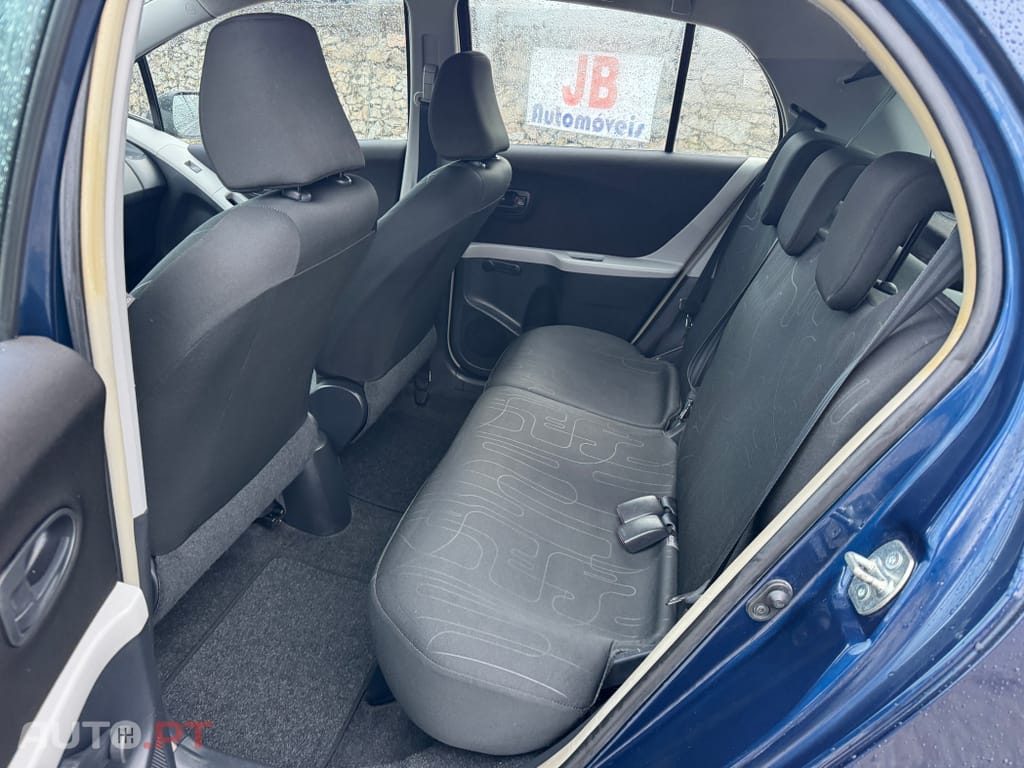 Toyota Yaris 1.0 VVT-i AC
