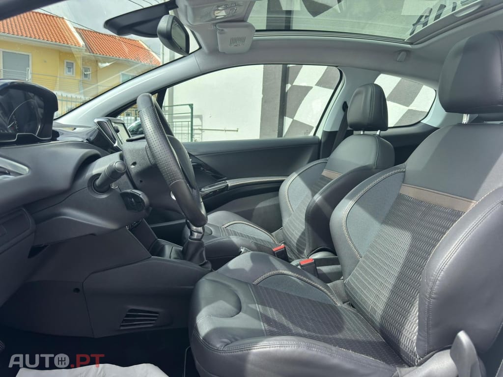 Peugeot 208 1.2 VTi Allure