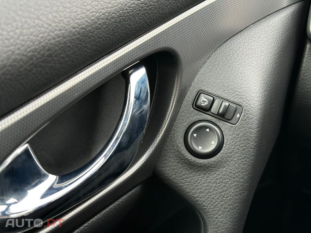 Nissan Qashqai 1.5 dCi N-Connecta 18