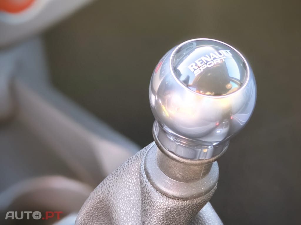 Renault Clio Dynamique S Look RS