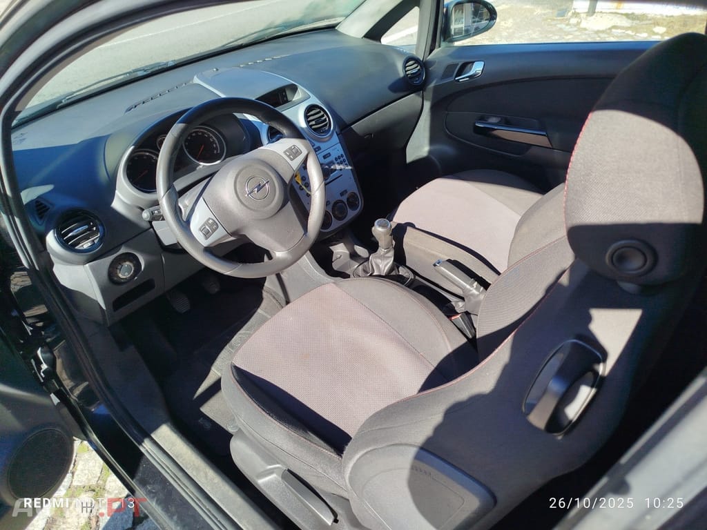 Opel Corsa 1.2 Black Edition