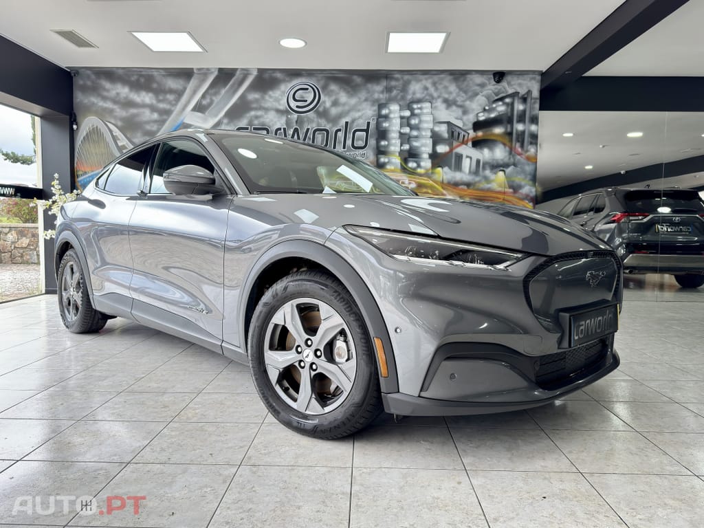 Ford Mustang Mach-E Premium AWD