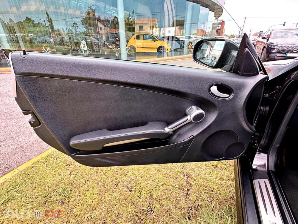 Mercedes-Benz SLK 200 Outro