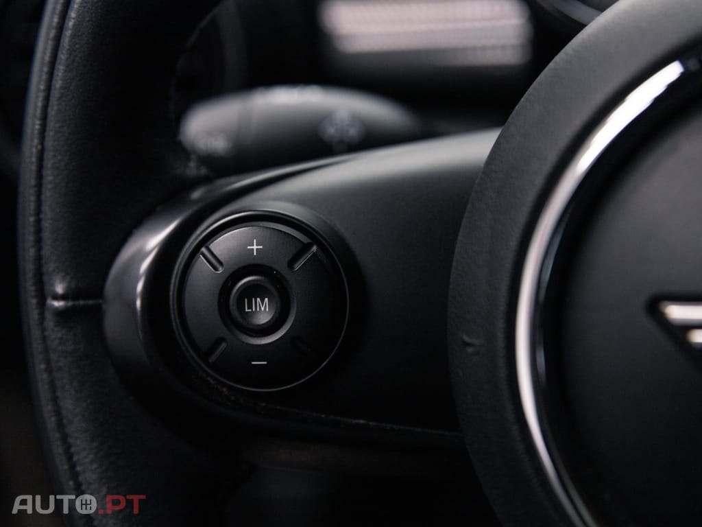 MINI Cooper Cooper D