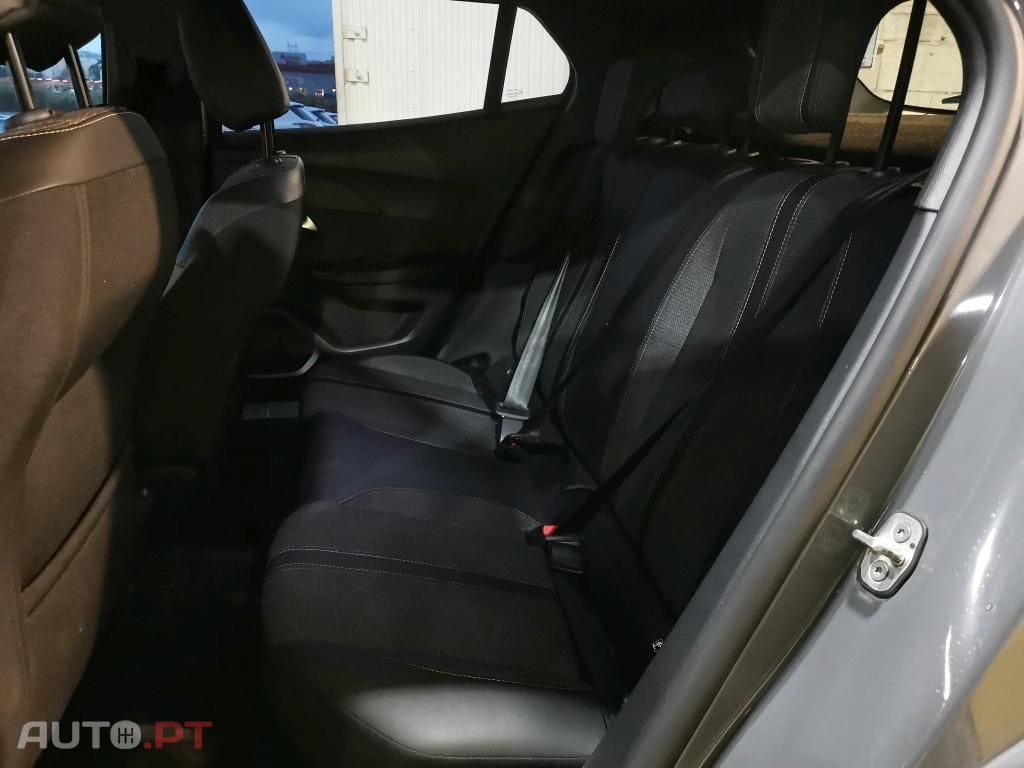 Peugeot 2008 1.2 PureTech Allure