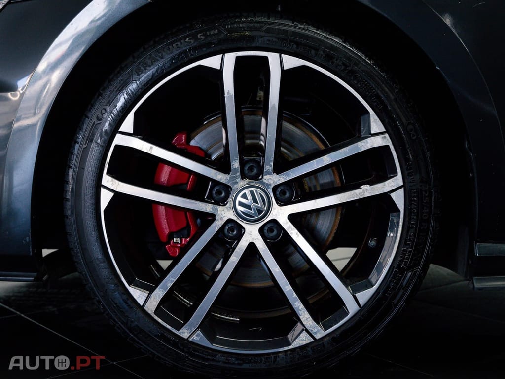 Volkswagen Golf 2.0 TDI GTD DSG
