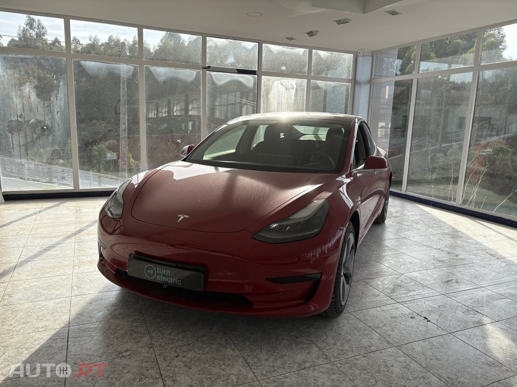 Tesla Model 3 Standard Range Plus RWD