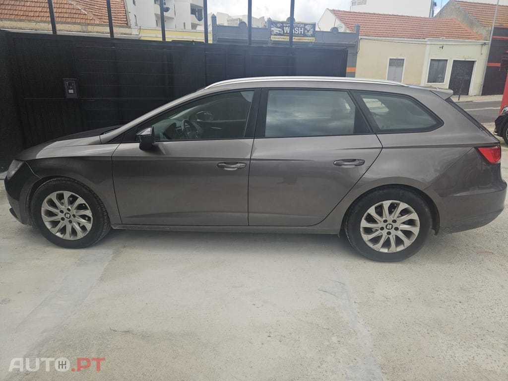 Seat Leon 1.6 TDI Ecomotive Reference