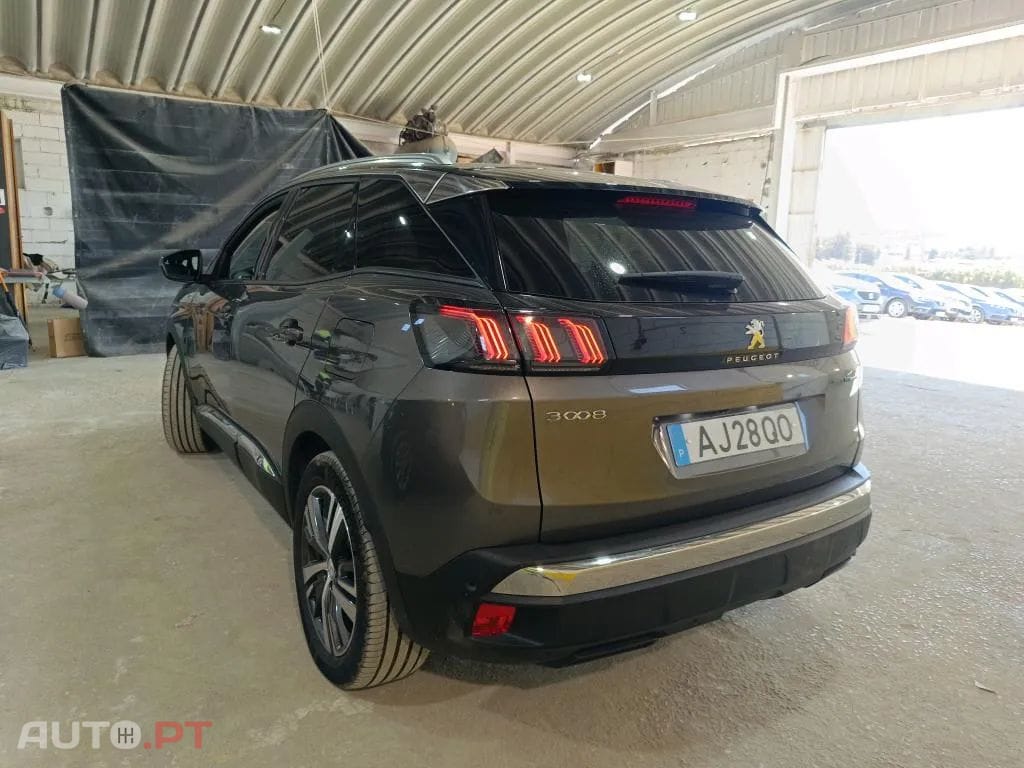 Peugeot 3008 1.6 Hybrid4 Allure Pack e-EAT8