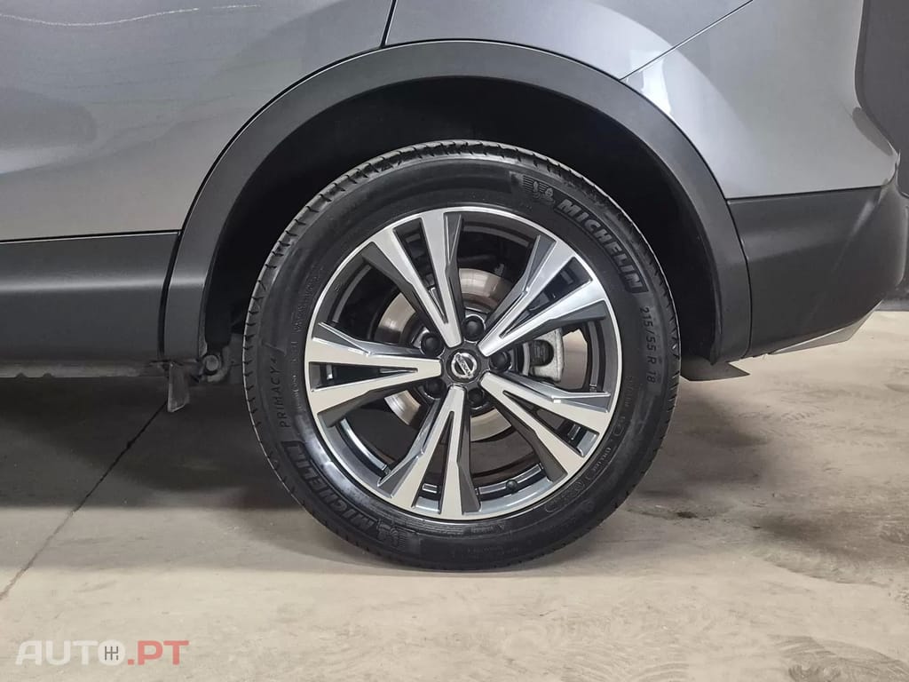 Nissan Qashqai 1.3 DIG-T N-Connecta LED+SKY