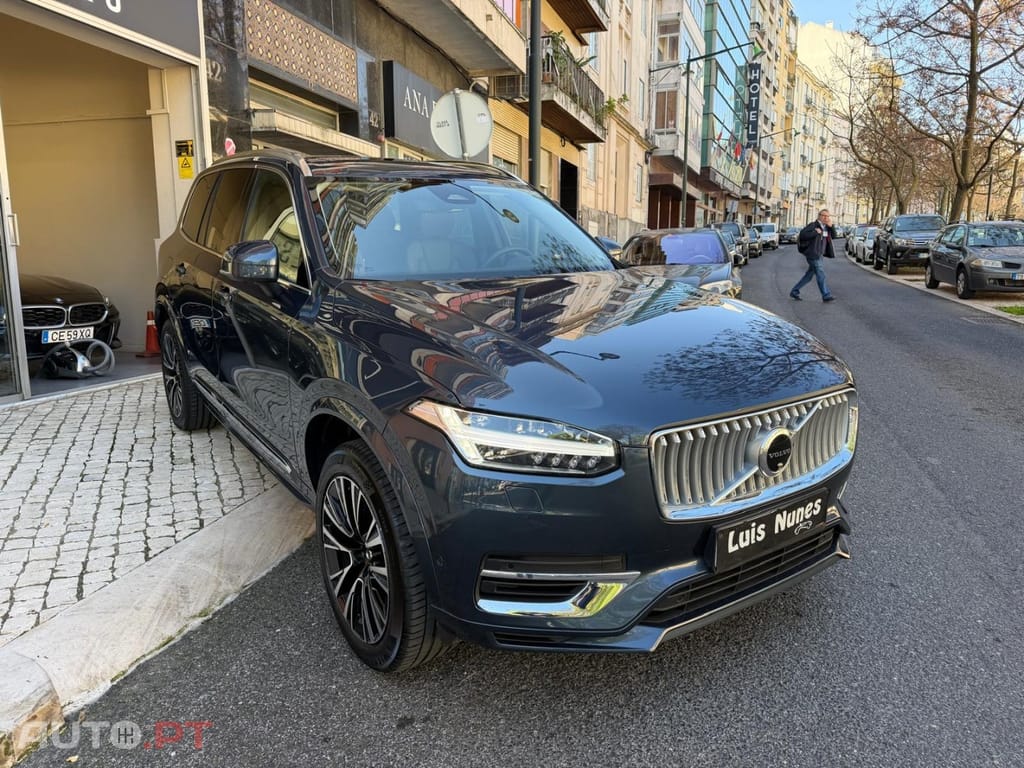 Volvo XC90 2.0 T8 PHEV Ultimate Dark AWD