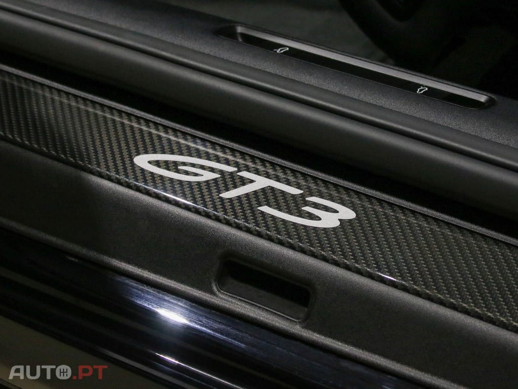 Porsche 992 GT3 Touring Package