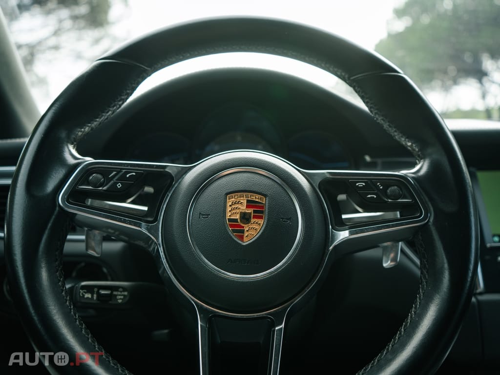 Porsche Macan S