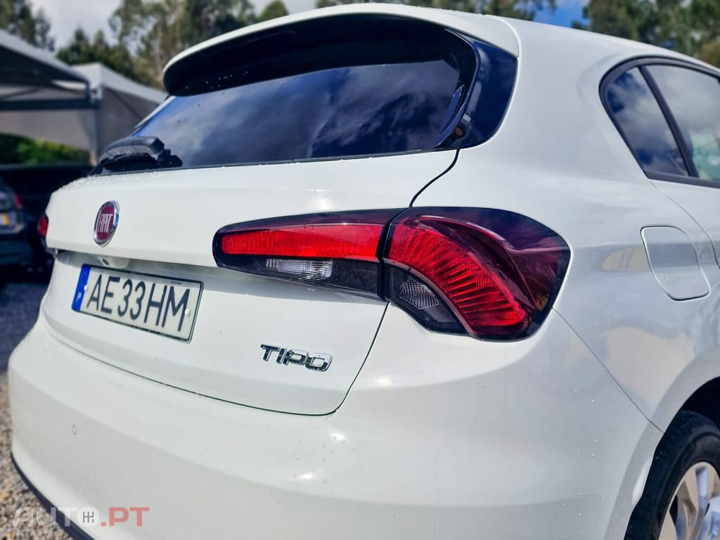 Fiat Tipo 1.3 M-Jet Lounge Hatchback