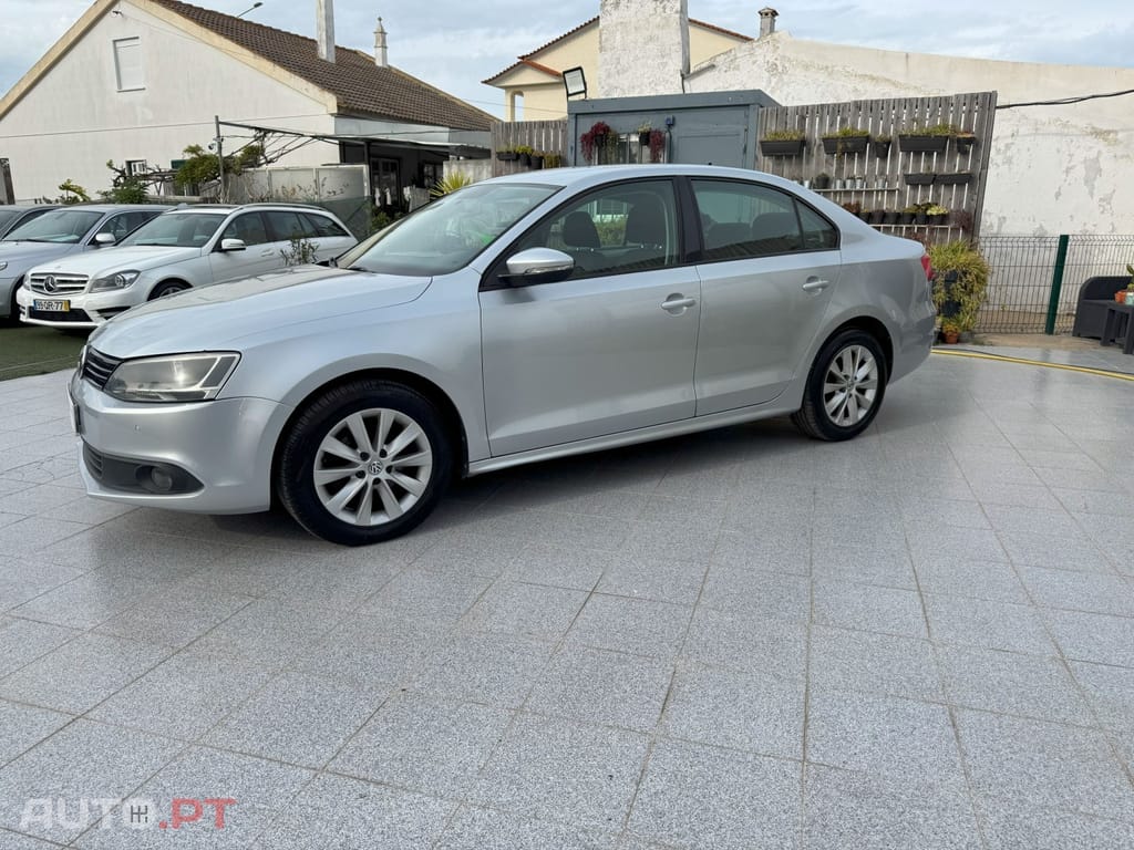 Volkswagen Jetta 1.6 TDi Confortline BM