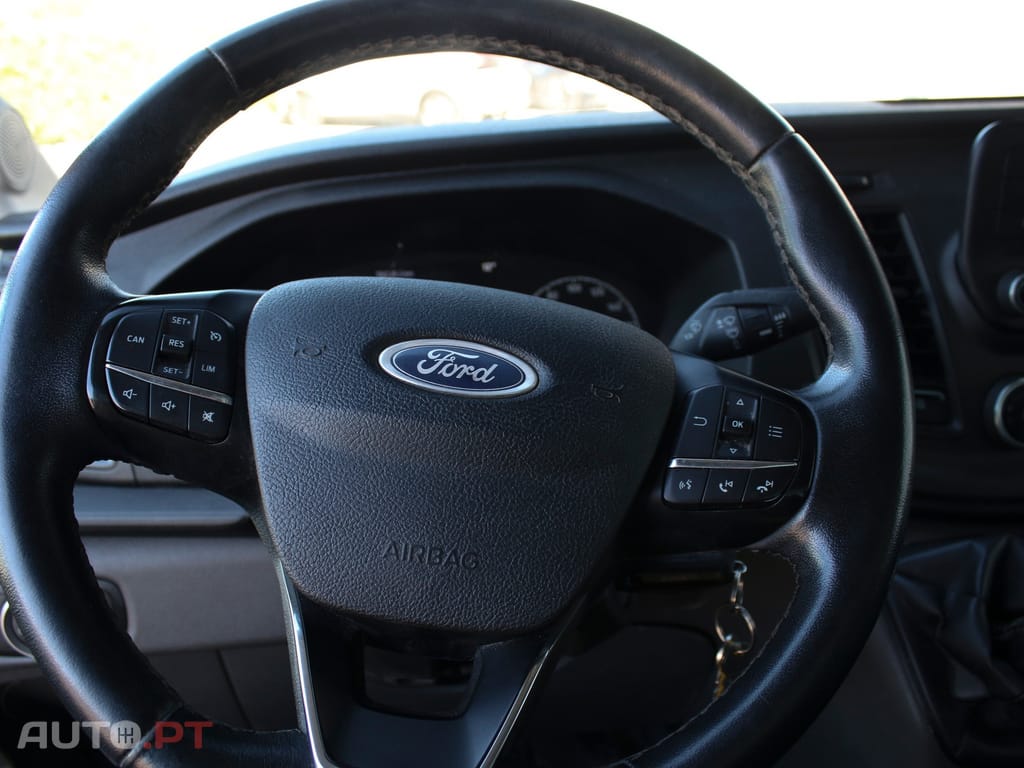 Ford Transit L2 Base