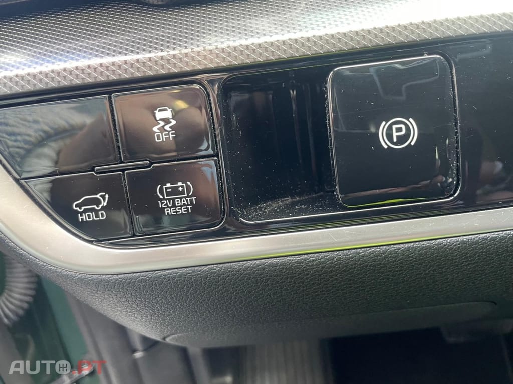 Kia Sportage 1.6 T-GDi HEV+SRF Tech