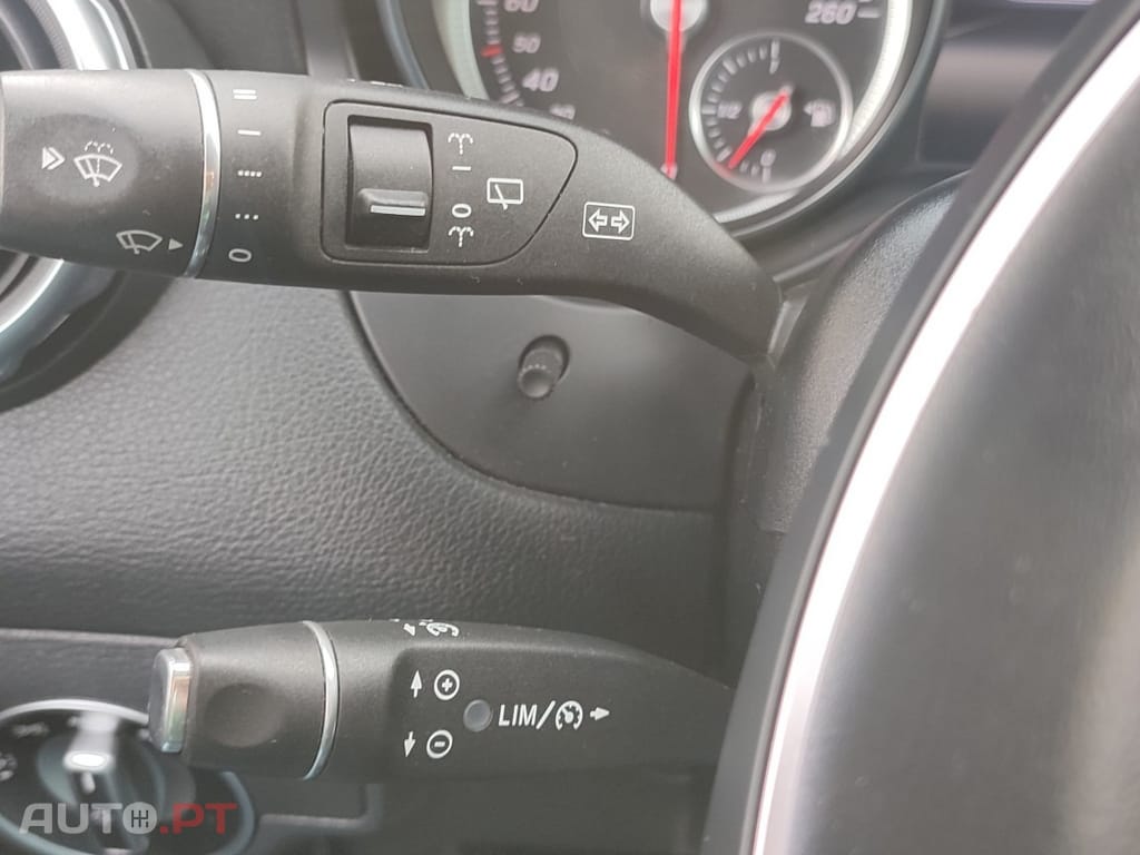 Mercedes-Benz GLA 220 d 7G-DCT Activity Edition