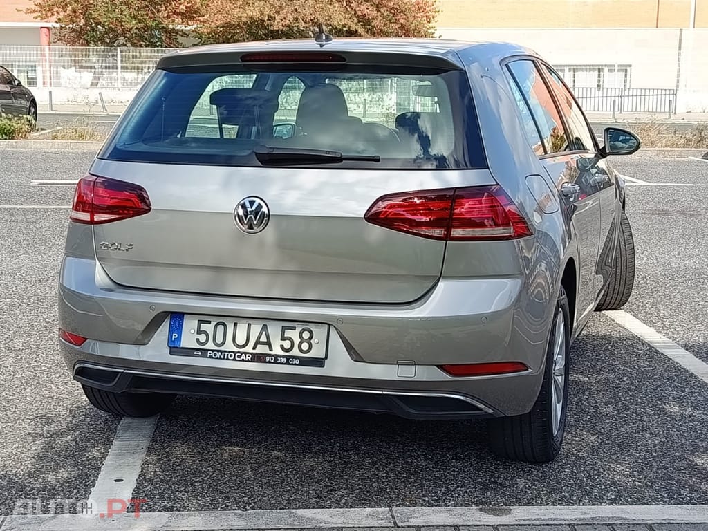 Volkswagen Golf 1.6 TDi Confortline