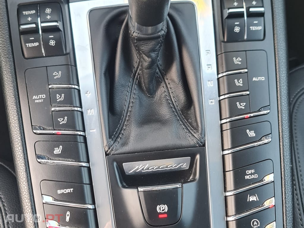 Porsche Macan Outro