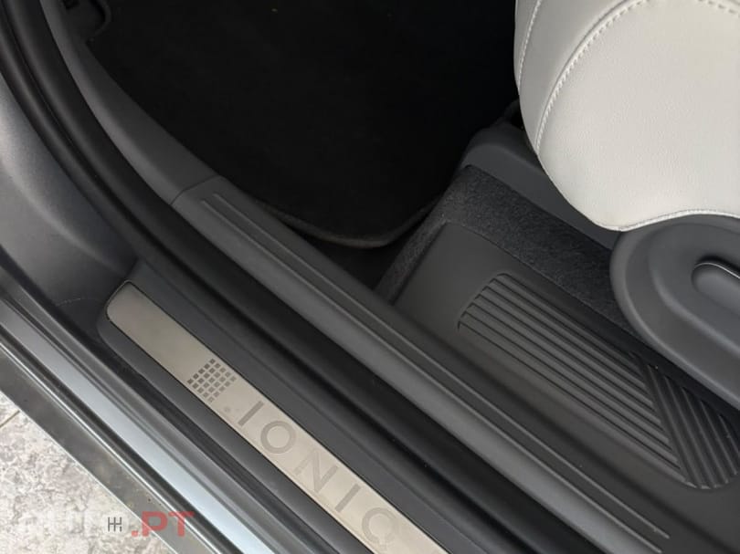 Hyundai IONIQ 77,4 kWh Uniq — fotografia 14