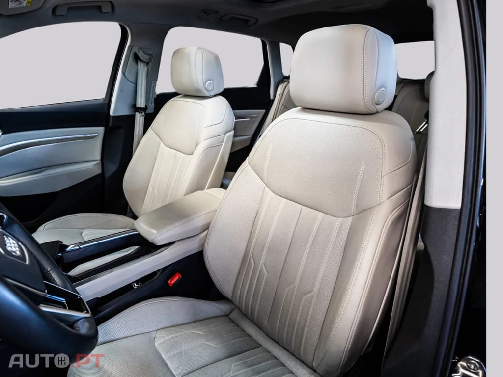 Audi E-Tron I.V.A DEDUTÍVEL 55 Q S LINE
