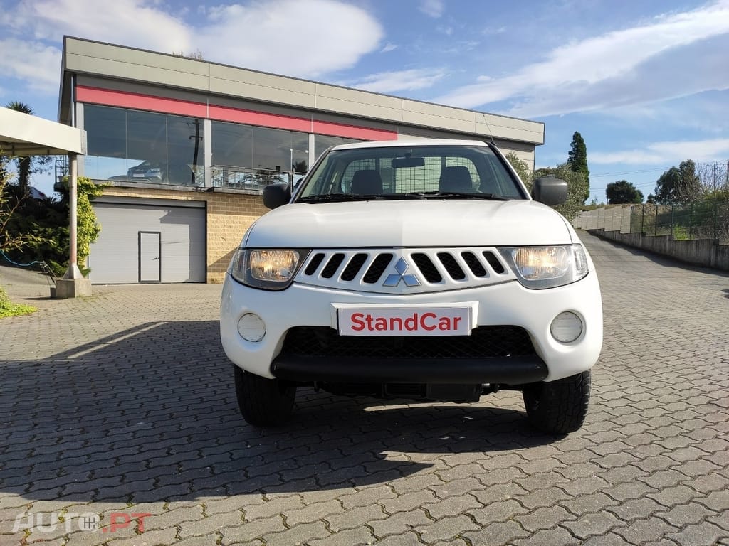 Mitsubishi L200 2.5 DID 4X4 CAB. SIMPLES