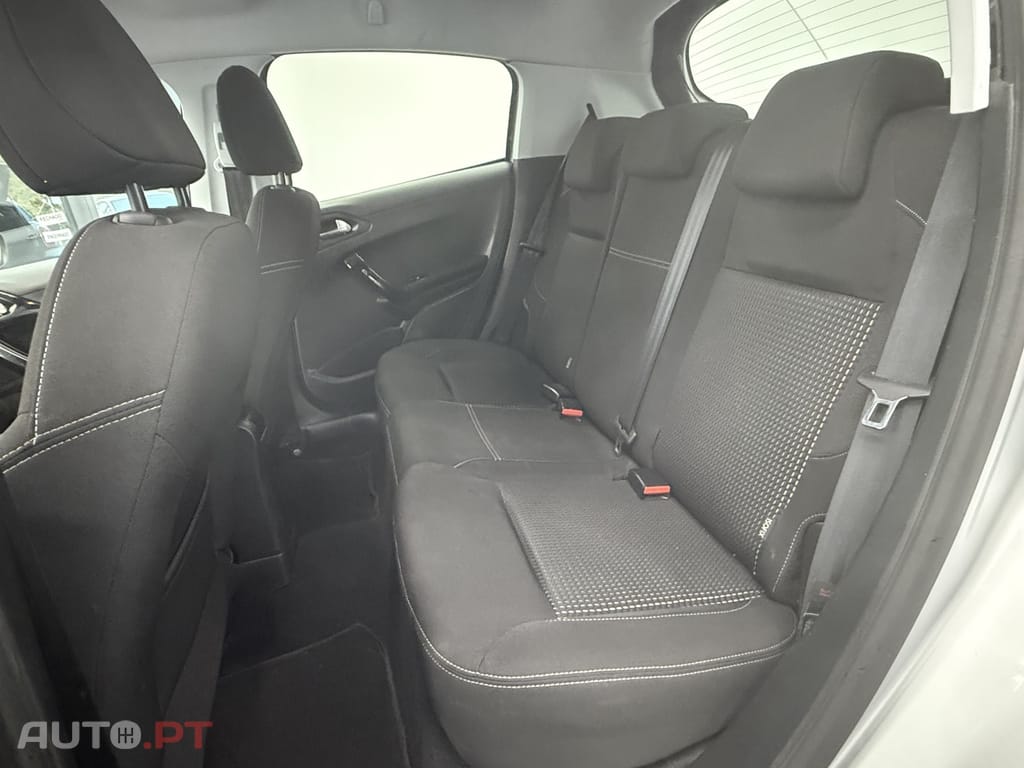Peugeot 208 1.2 PureTech Allure