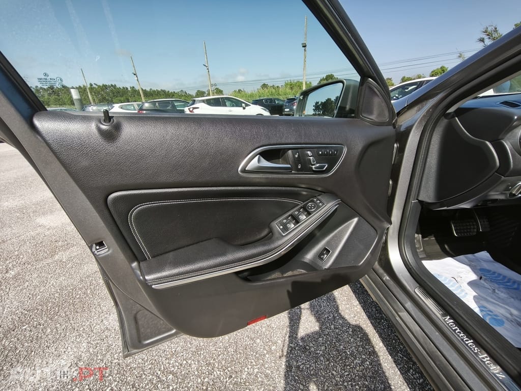 Mercedes-Benz GLA 220 d 4-Matic