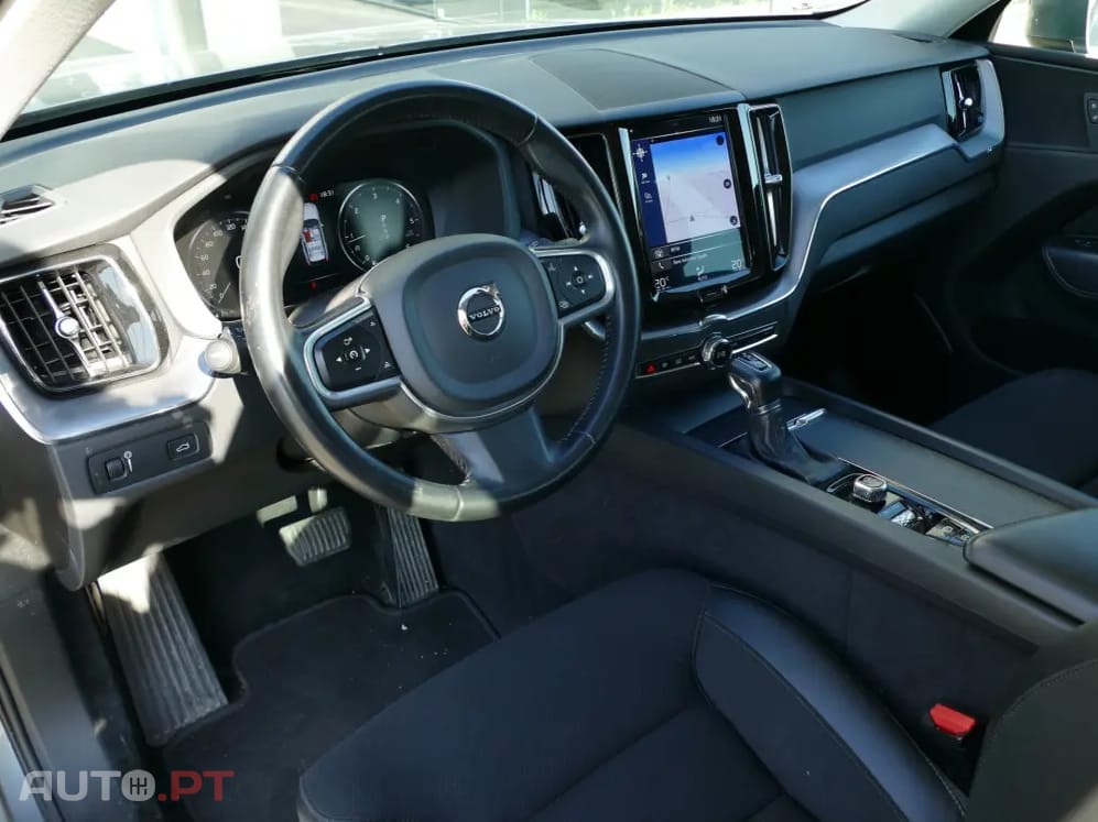 Volvo XC60 2.0 D4 Momentum Geartronic