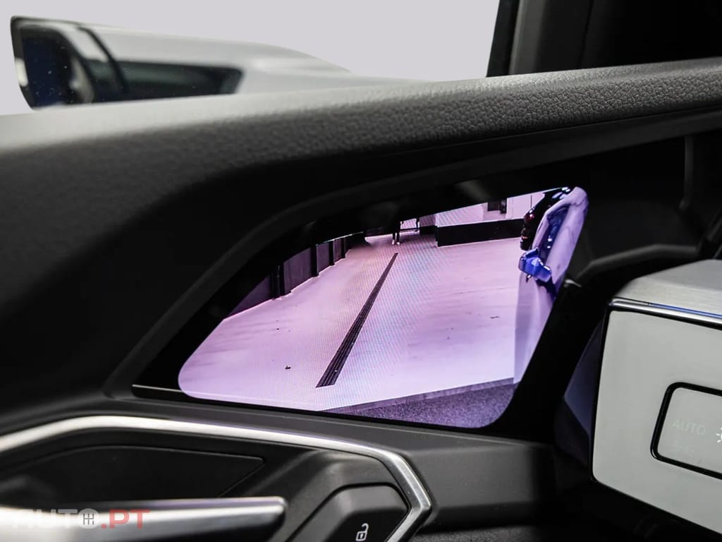 Audi Q8 E-Tron 55 2x S LINE BLACK I.V.A DEDUTÍVEL