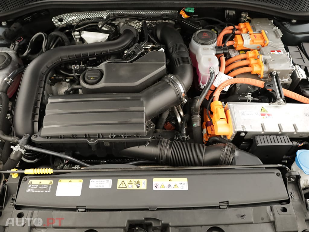 Seat Leon Leon ST 1.5 TSI e-Hybrid FR DSG